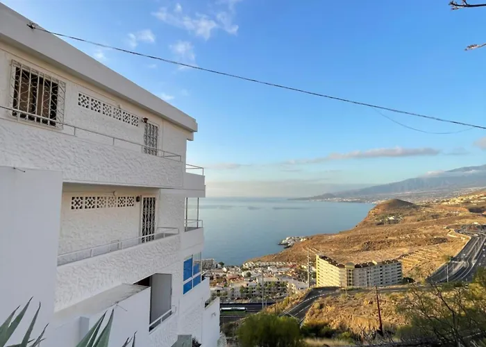 Panoramic Tabaiba 圣克鲁斯-德特内里费