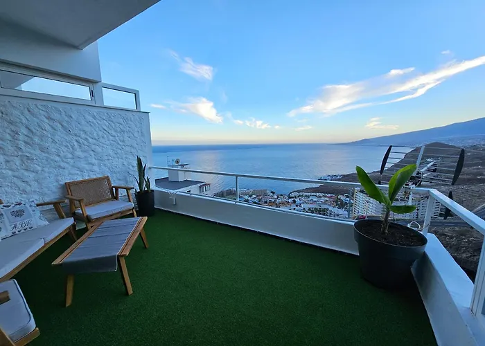 Panoramic Tabaiba * 圣克鲁斯-德特内里费